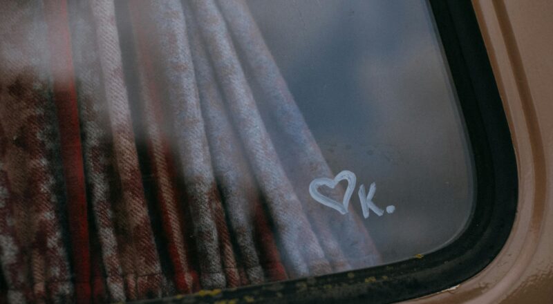 Zdjęcie do artykułu: „The Creator” – emocjonalna podróż czy filmowa wydmuszka?